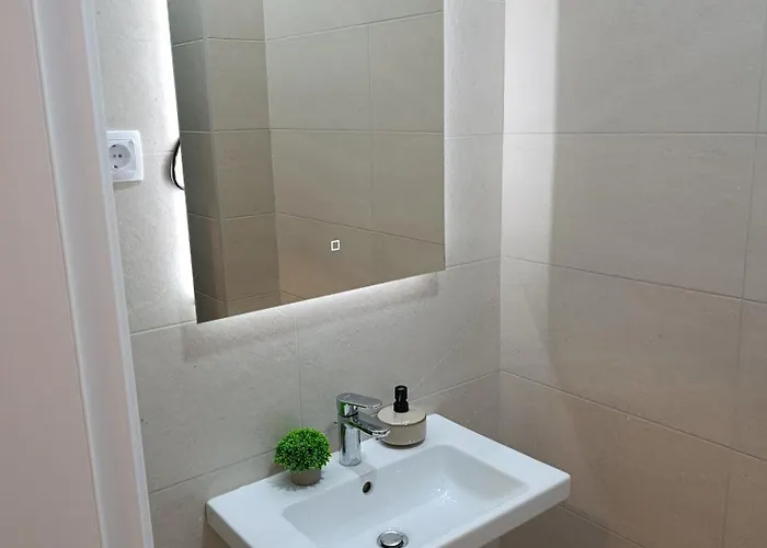 Anateo Istocno Sarajevo *